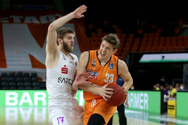 激励他们在 激励他们在