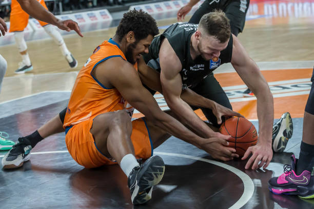 全队上下沉 全队上下沉